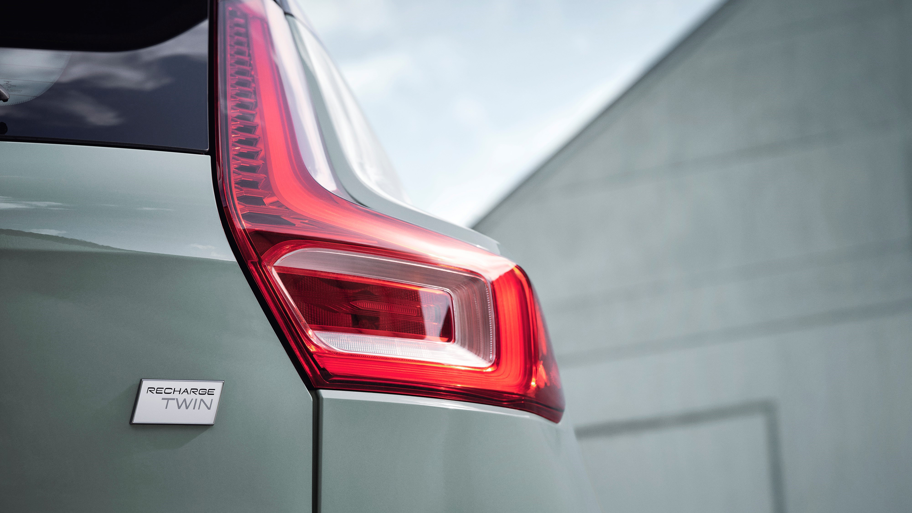 Volvo XC40 Recharge - taillight