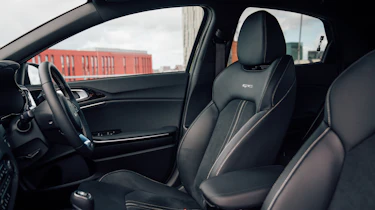 Kia XCeed - front seats