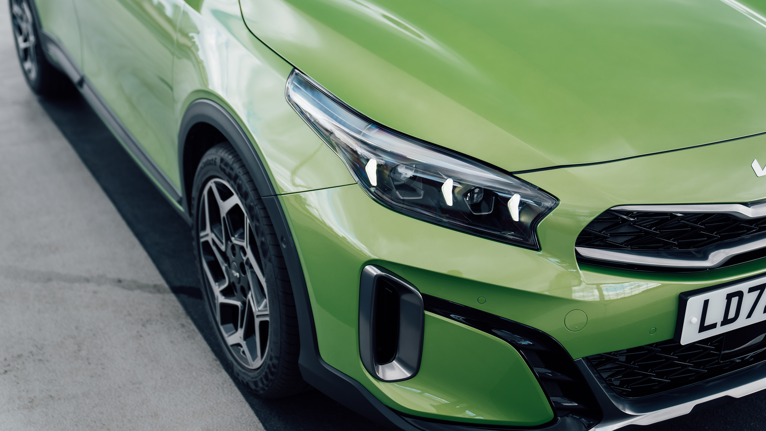 Kia XCeed - headlight