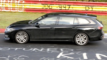 Volkswagen Passat PHEV - side