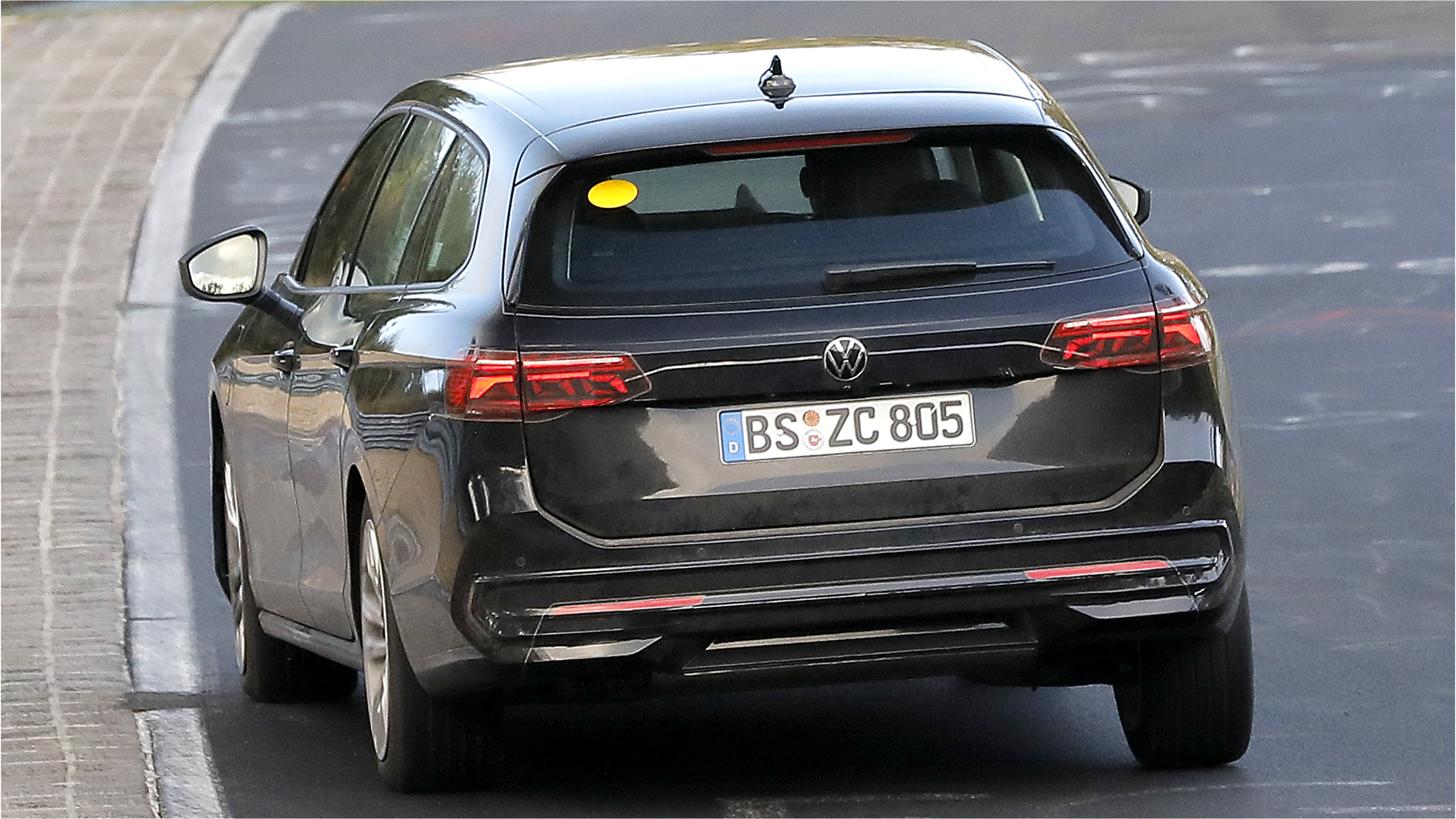 Volkswagen Passat PHEV - rear