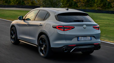 Alfa Romeo Stelvio facelift - rear action