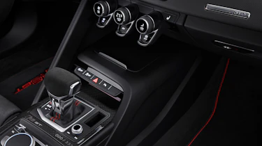 Audi R8 V10 GT RWD - interior