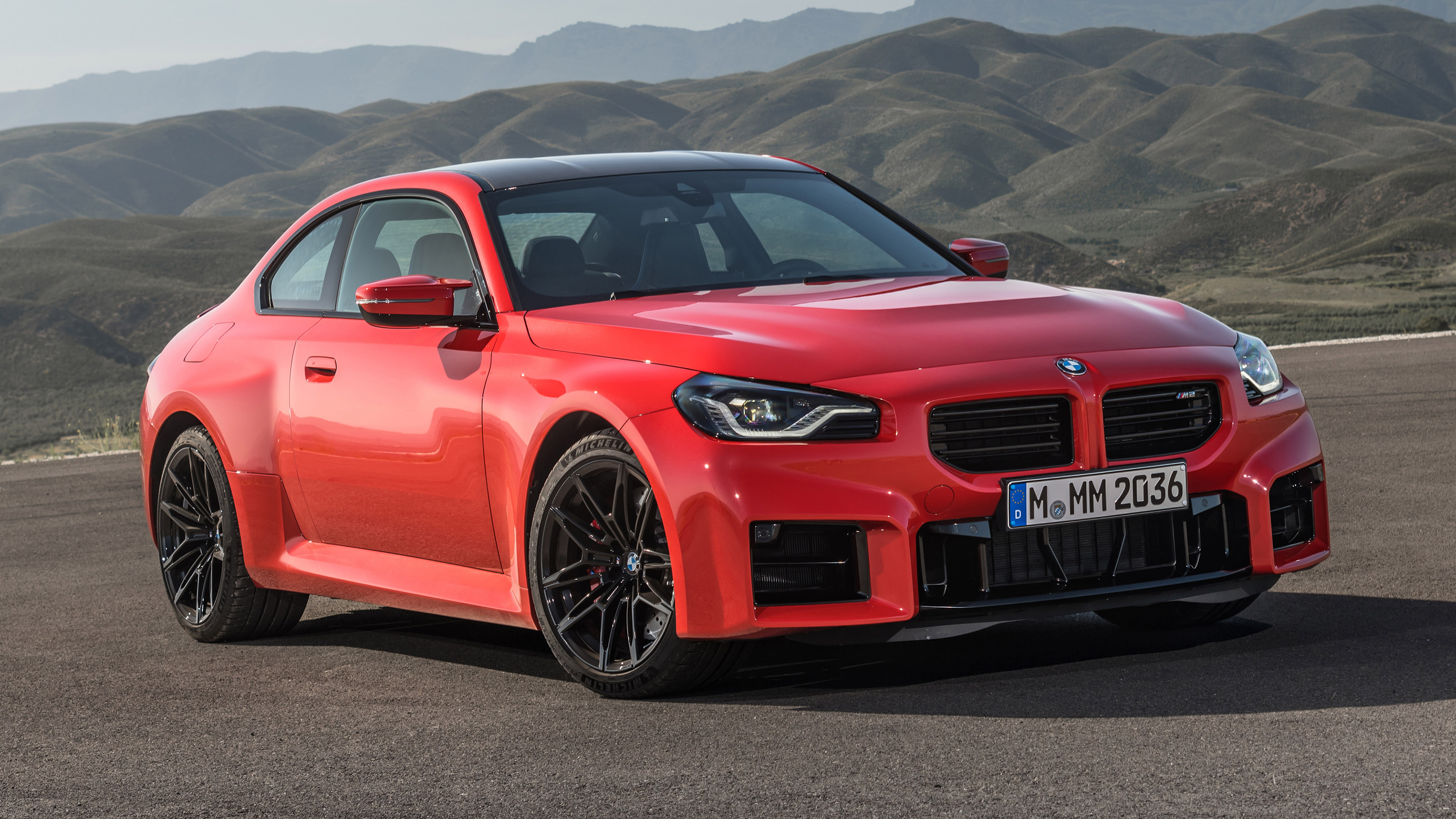 BMW M2 - front static
