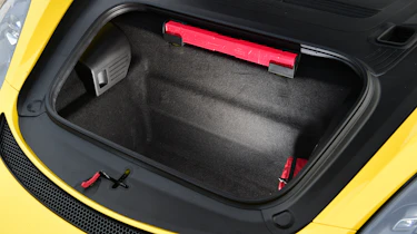 Porsche 718 GT4 RS - luggage storage space