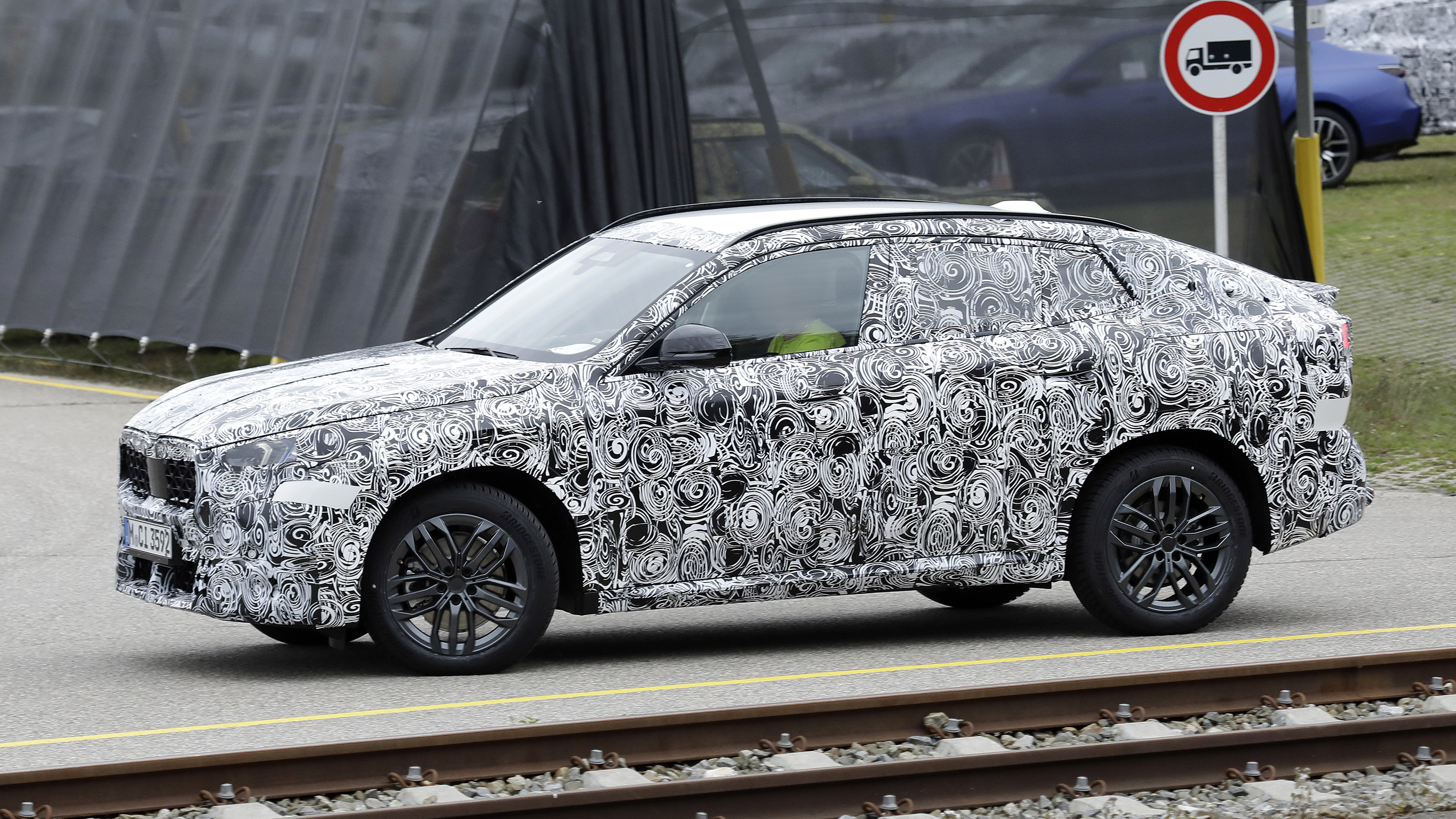 BMW X2 spyshot 3