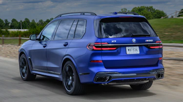 BMW X7 M60i xDrive - rear
