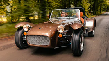 Caterham Super Seven 2000 - front