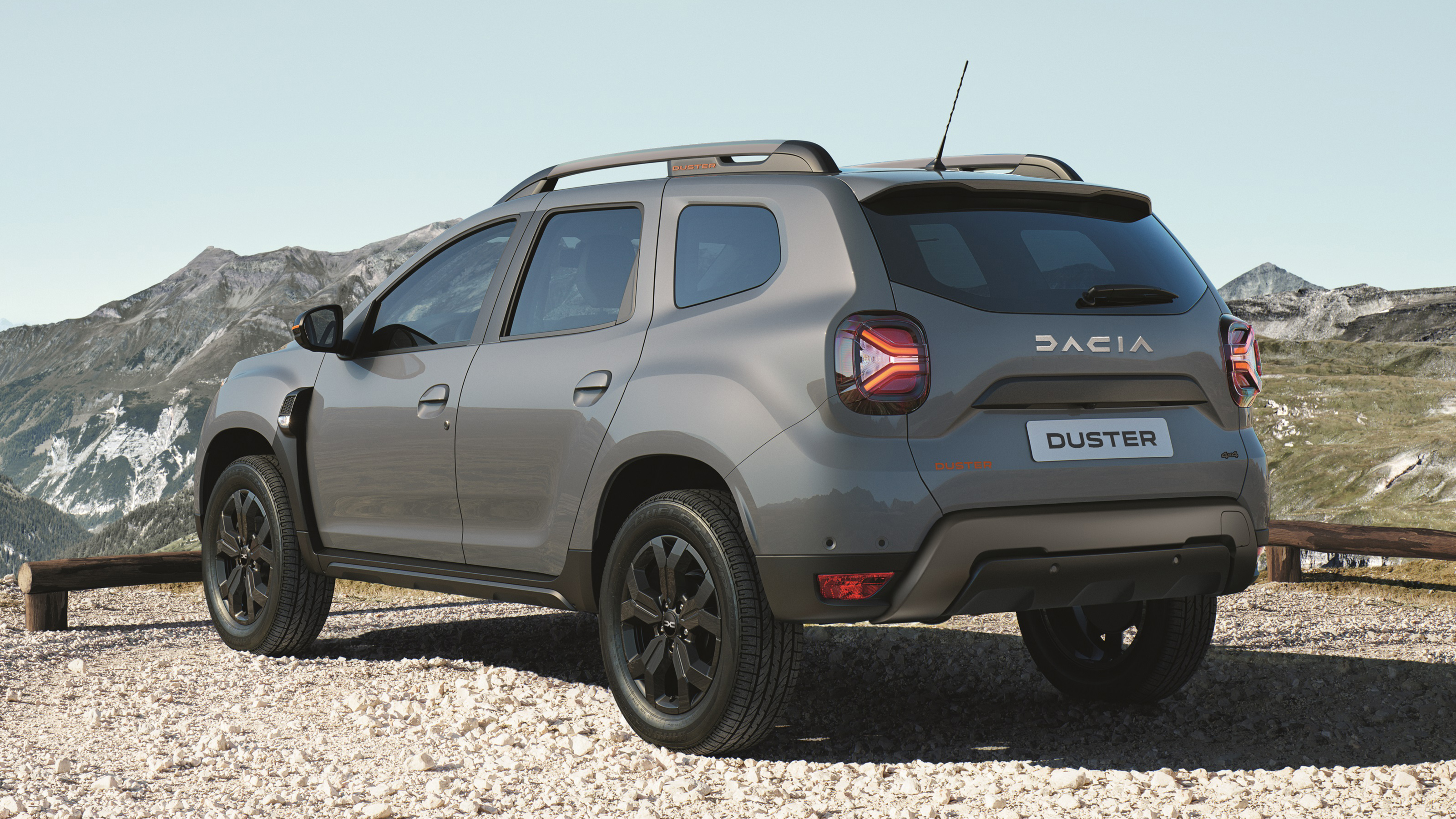 Dacia Duster Extreme SE - rear