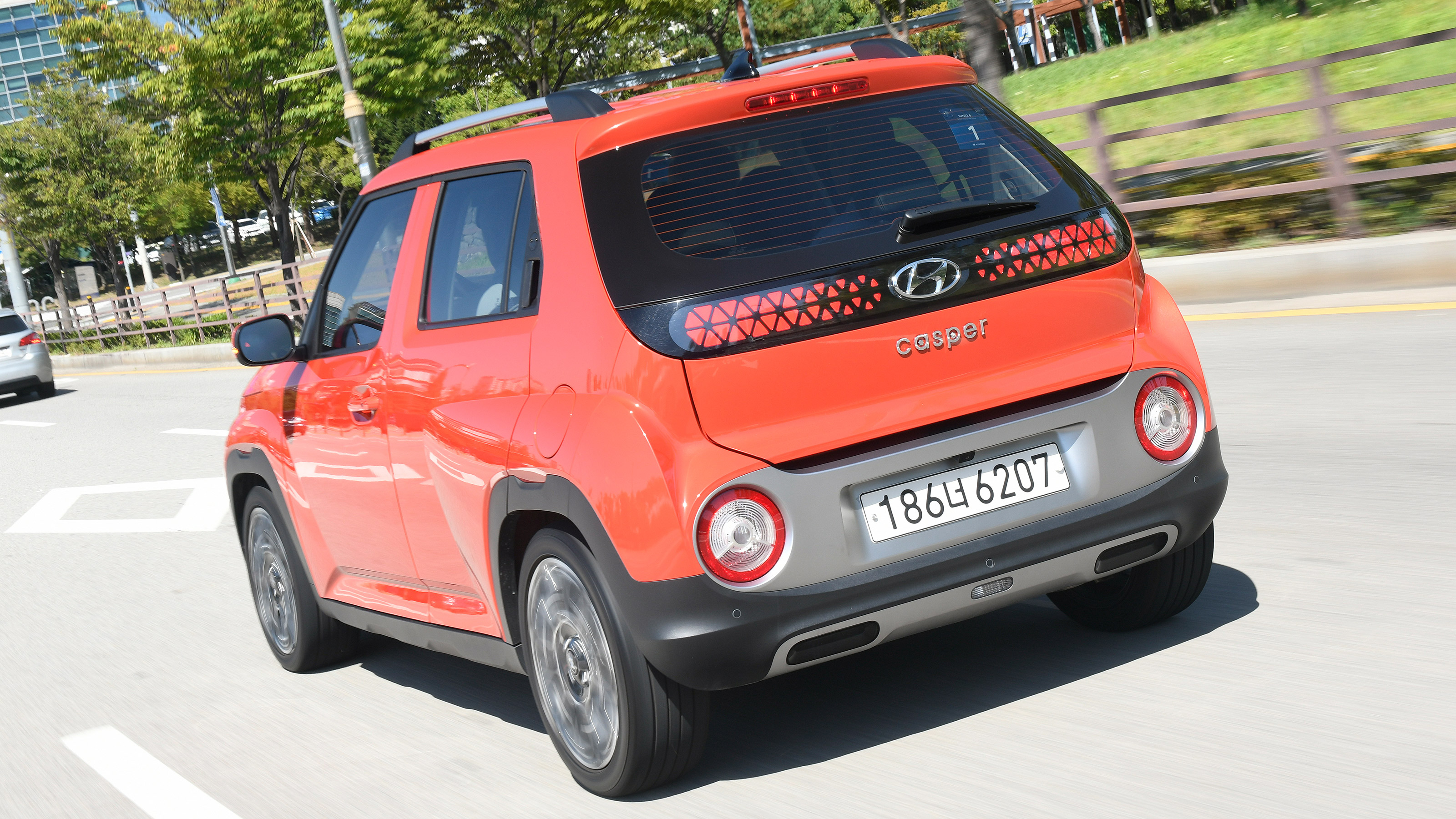 Hyundai Casper - rear
