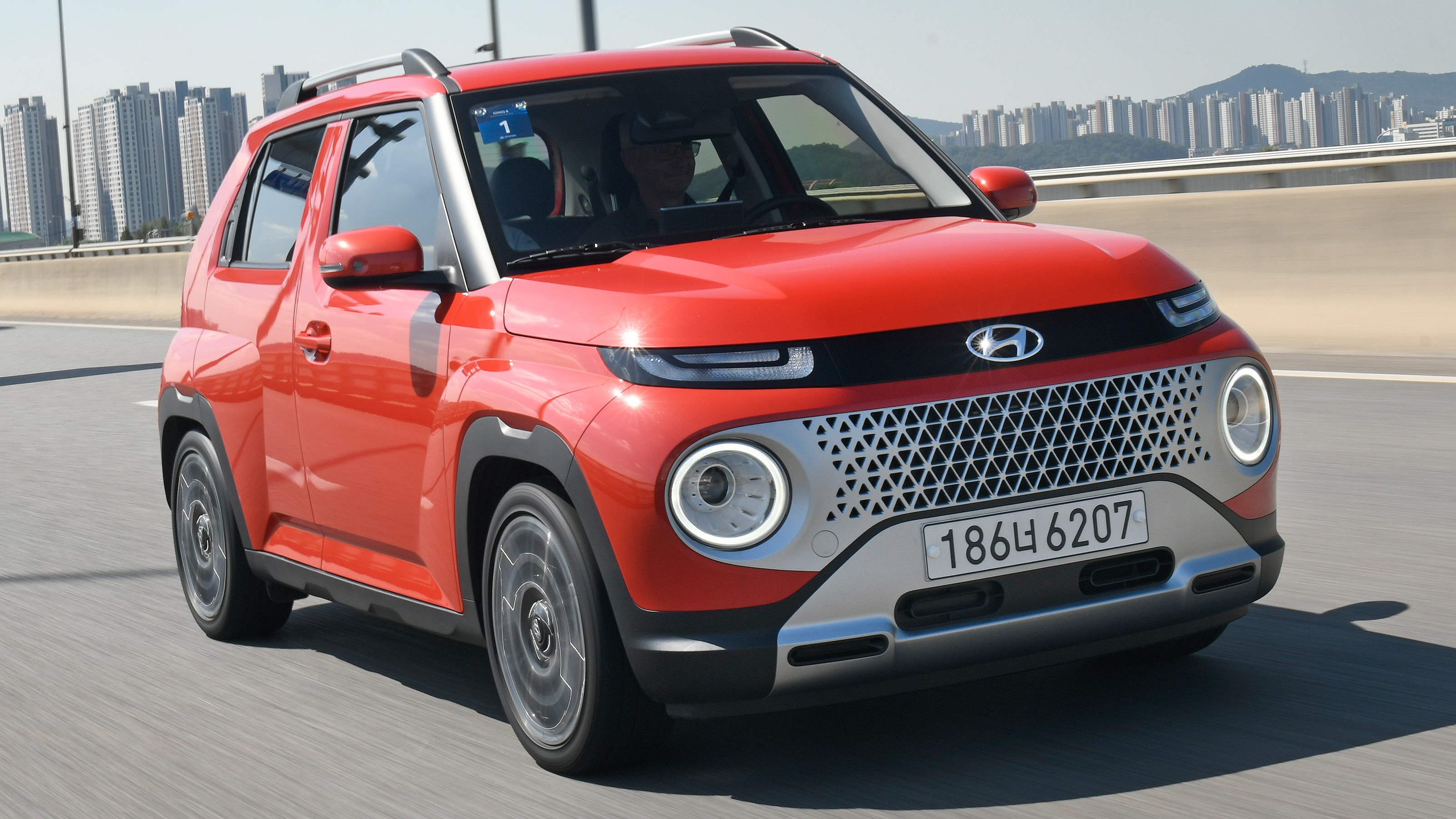 Hyundai Casper - front