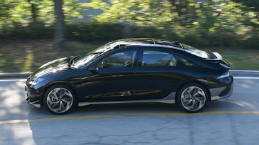 Hyundai Ioniq 6 - side