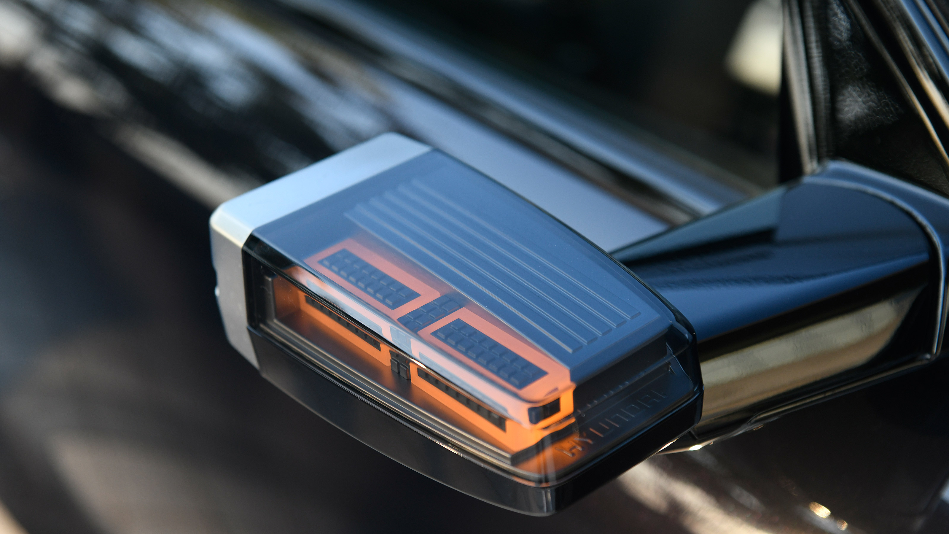Hyundai Ioniq 6 - wing camera