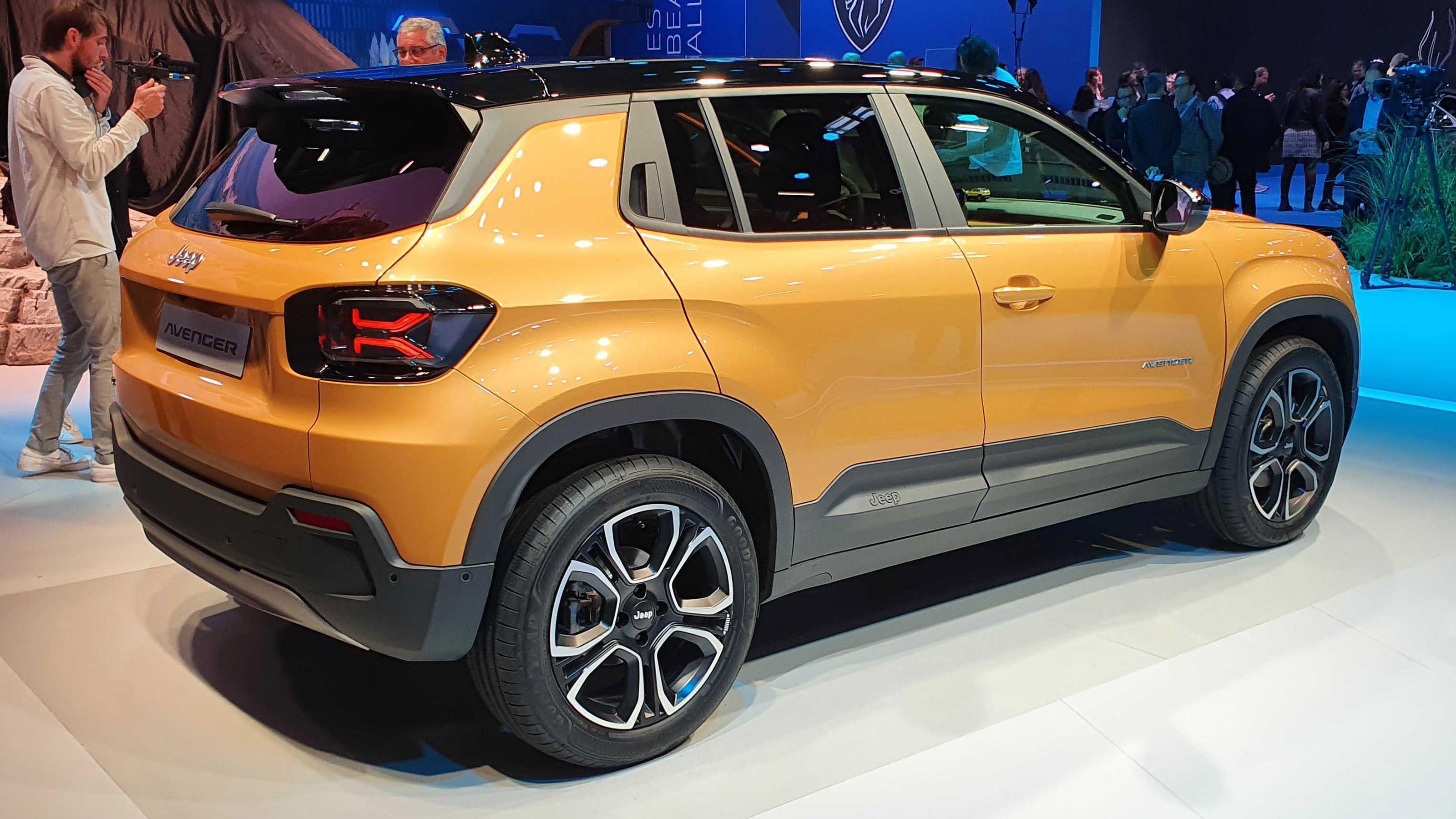 Jeep Avenger - rear - Paris