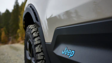Jeep Avenger 4x4 Concept - badge