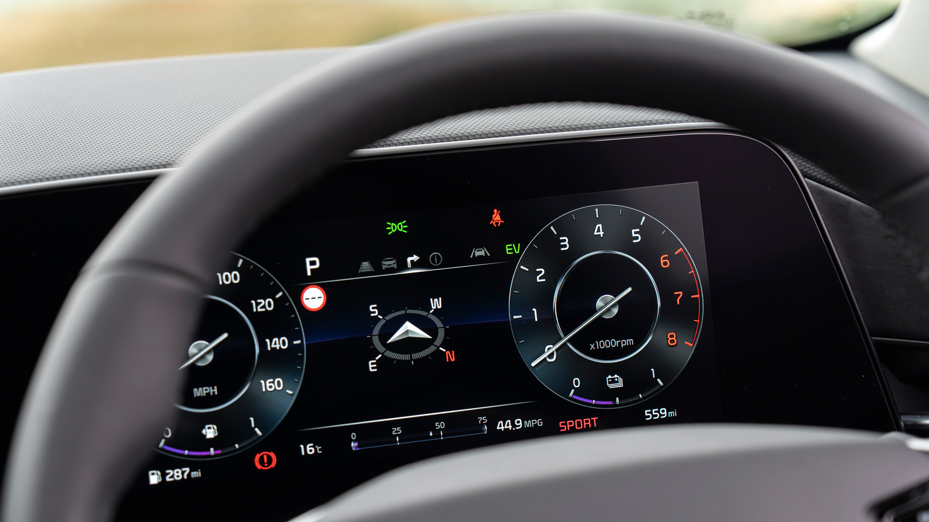 Kia Niro - dials