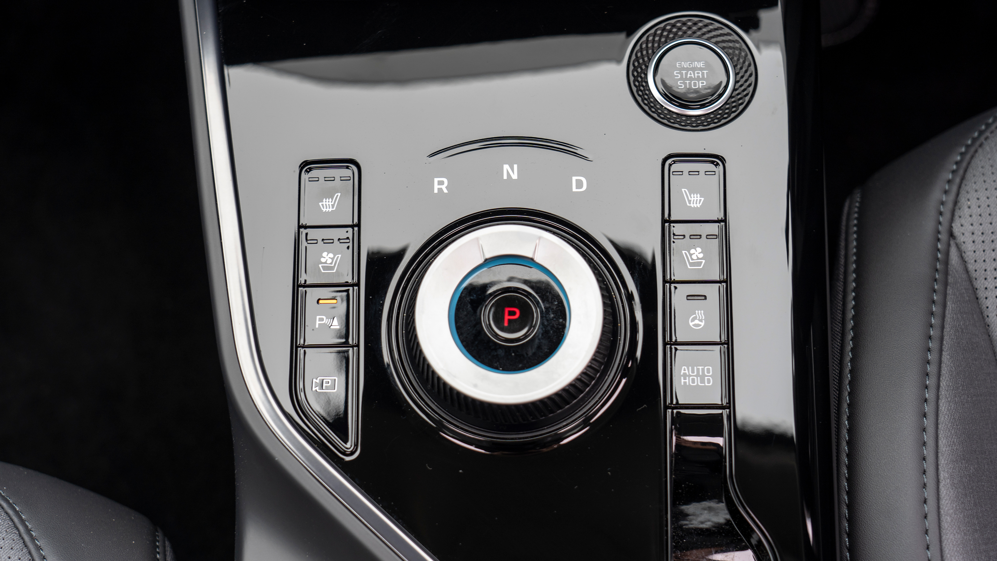 Kia Niro - gear selector