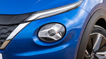 Nissan Juke - headlight