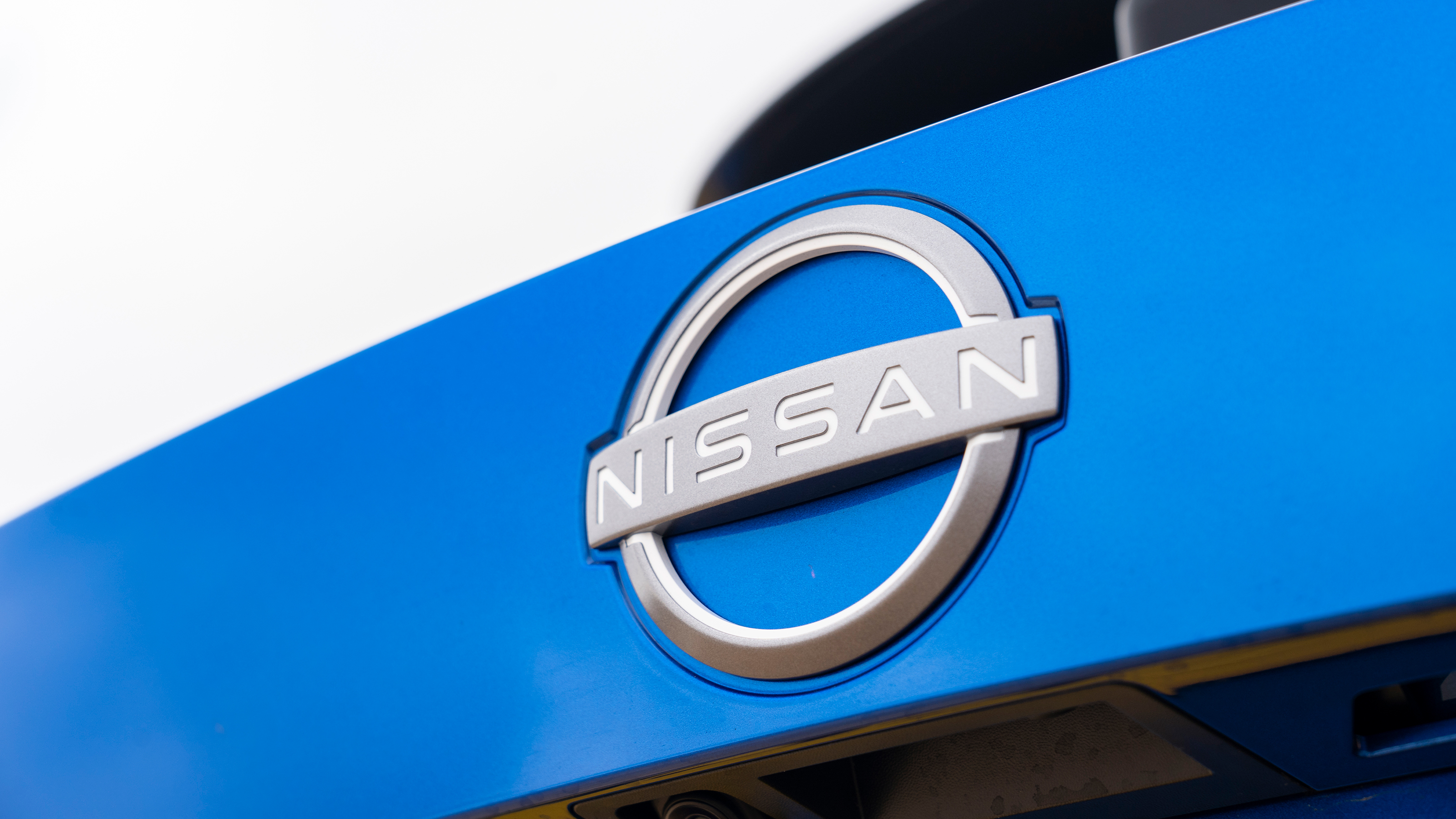 Nissan Juke - rear 'Nissan' badge
