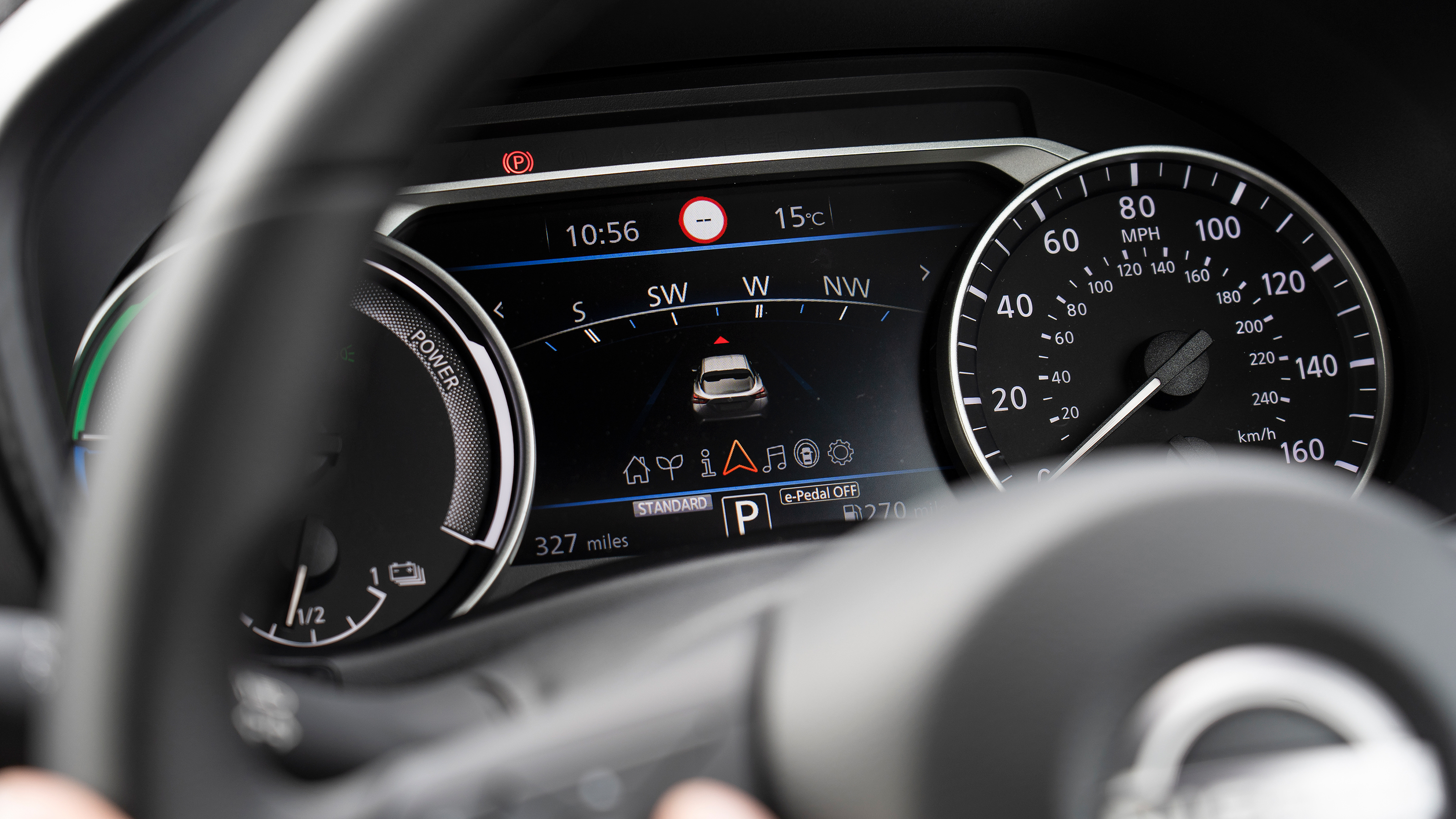 Nissan Juke - dials