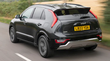 Kia Niro - rear tracking
