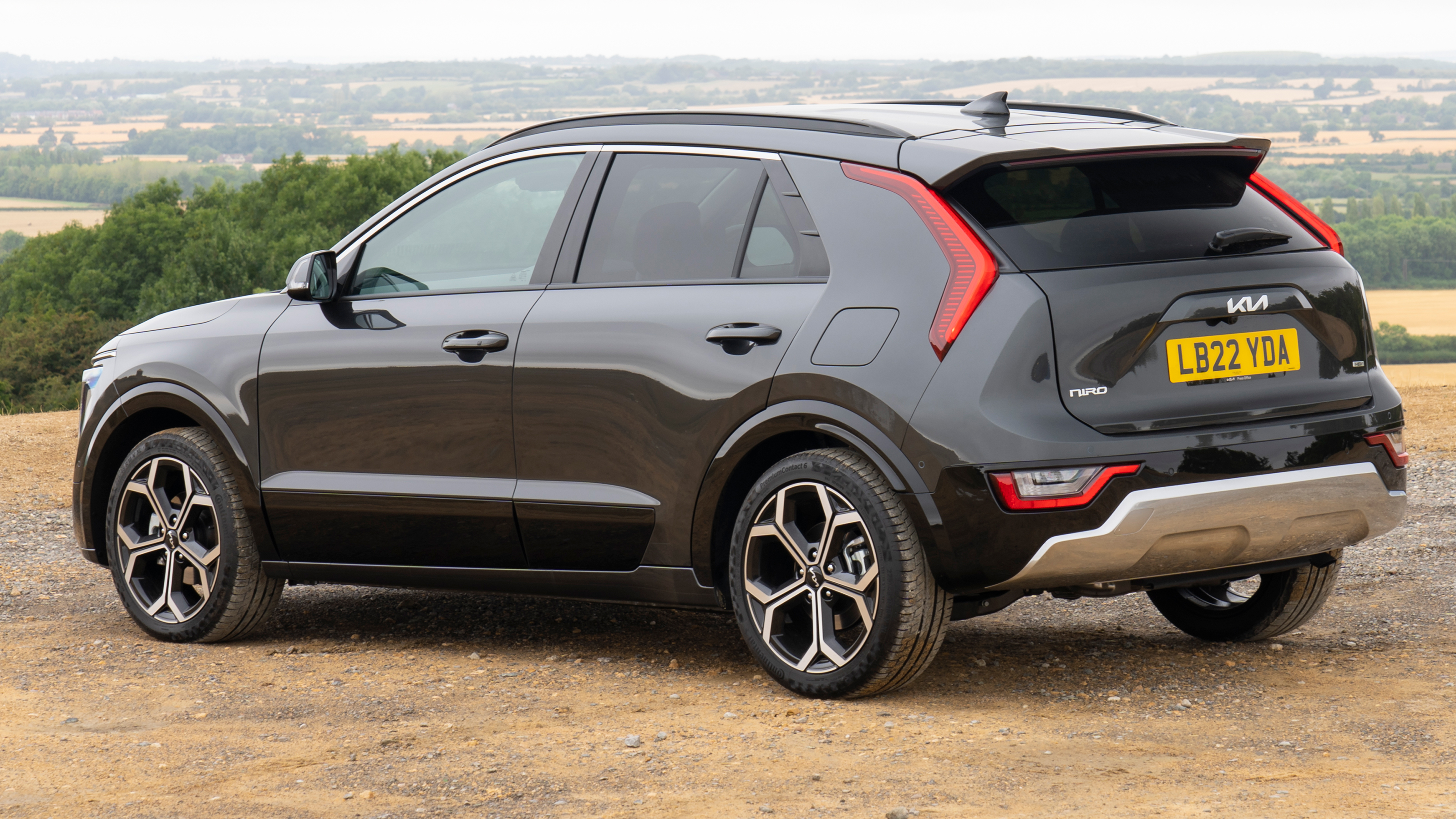 Kia Niro - rear static