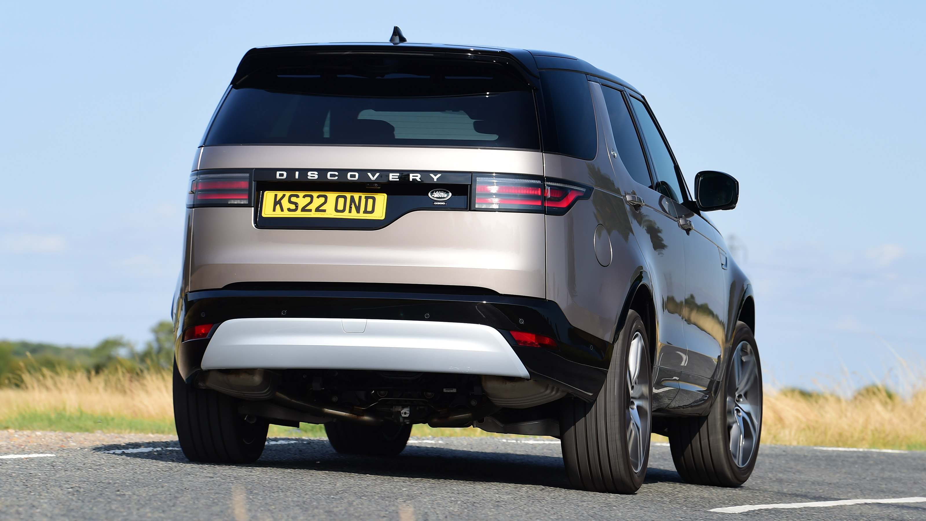 Land Rover Discovery Metropolitan Edition - rear