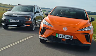 MG4 and Kia Niro EV - front tracking