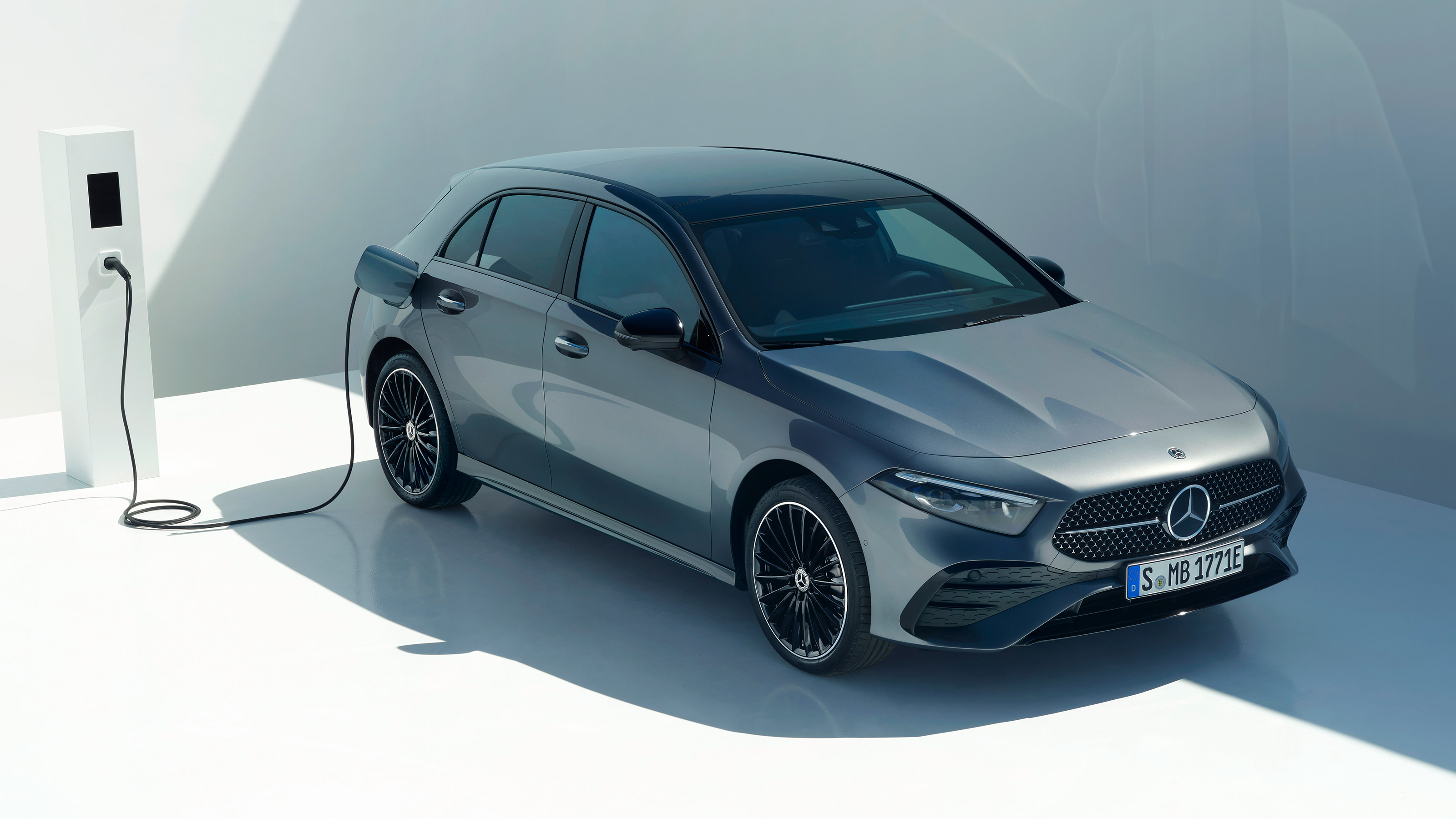 Mercedes A-Class - charging