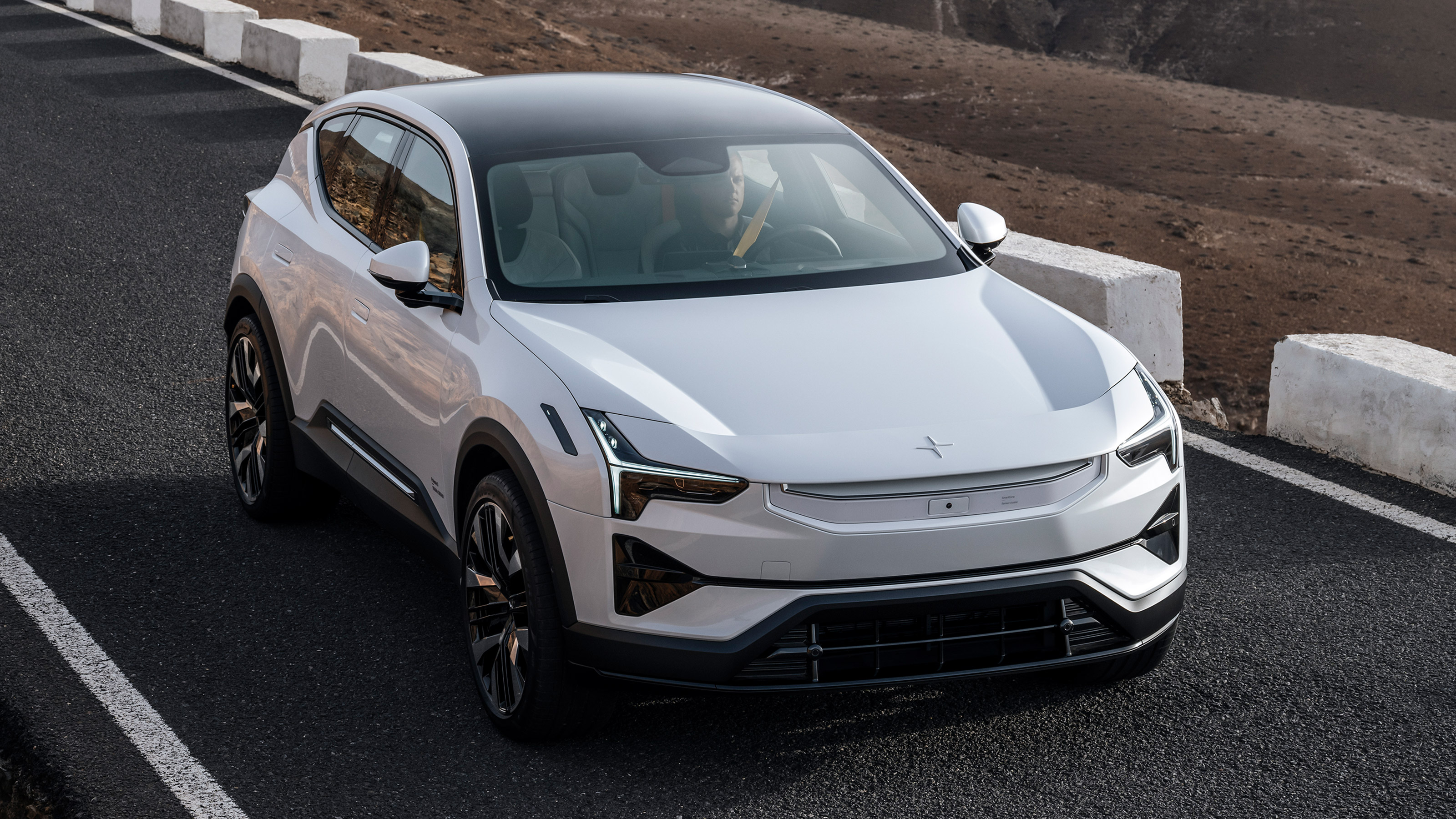Polestar 3 - front above