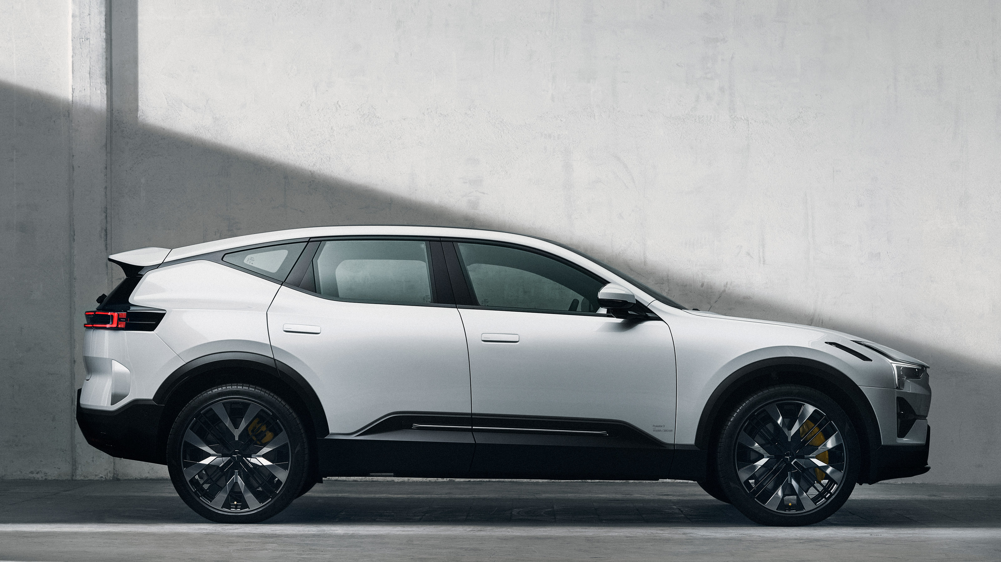 Polestar 3 - side