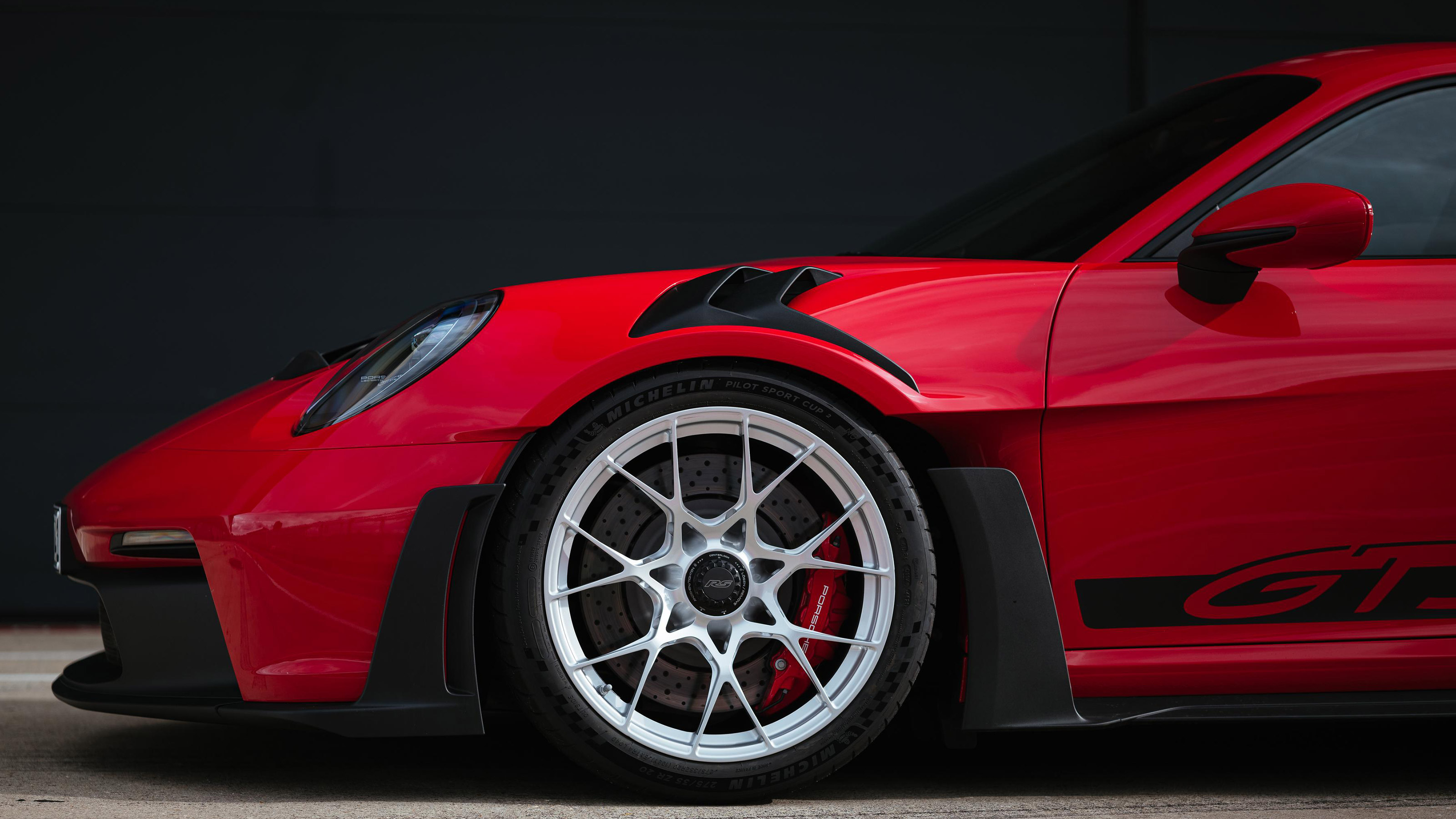 Porsche 911 GT3 RS - front wheel