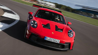 Porsche 911 GT3 RS - full front cornering