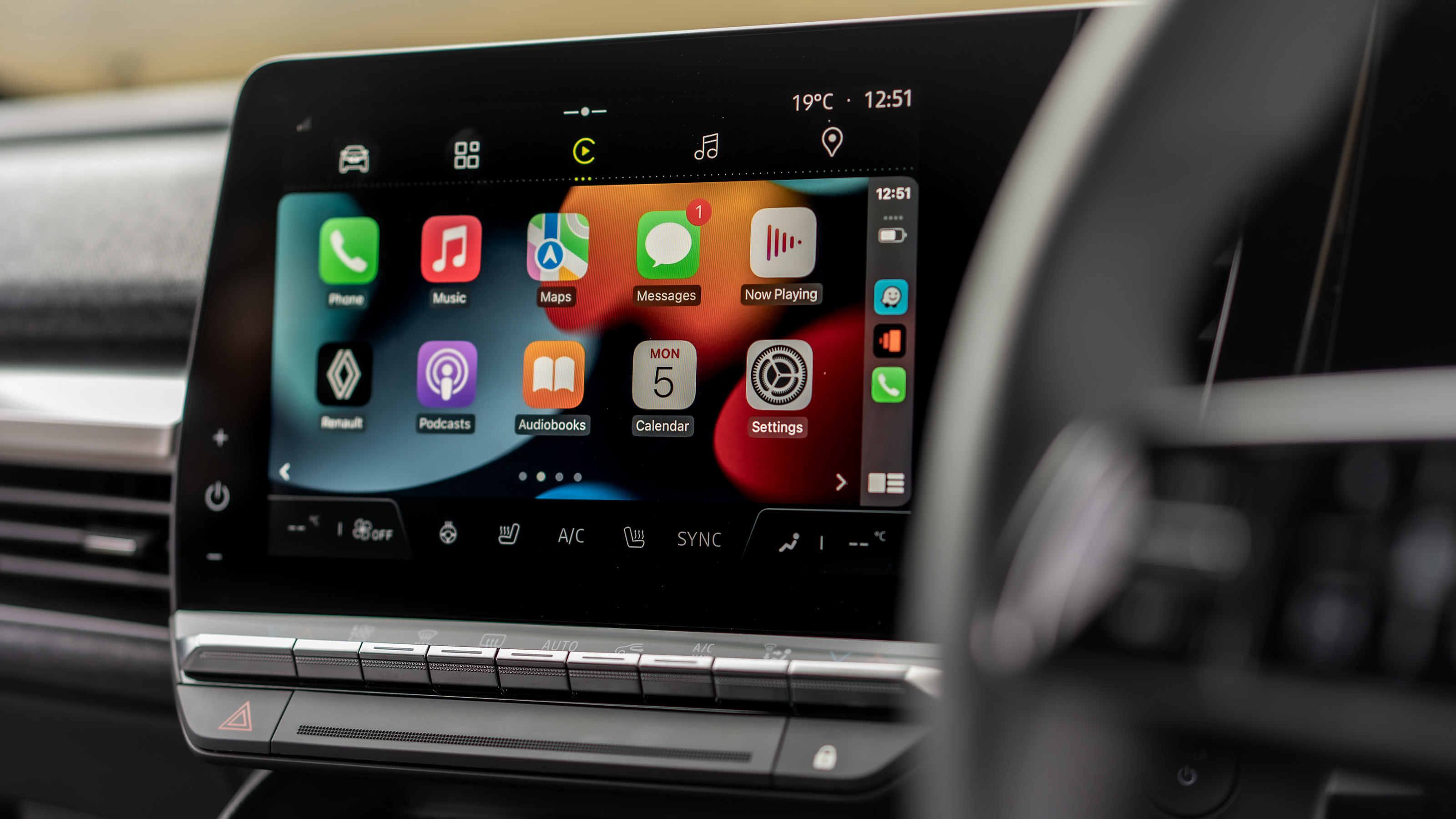 Renault Megane E-Tech - infotainment