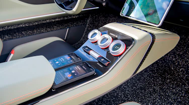 Skoda Vision 7S concept - centre console