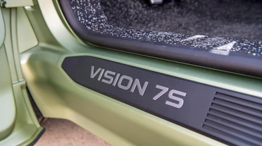 Skoda Vision 7S concept - sill