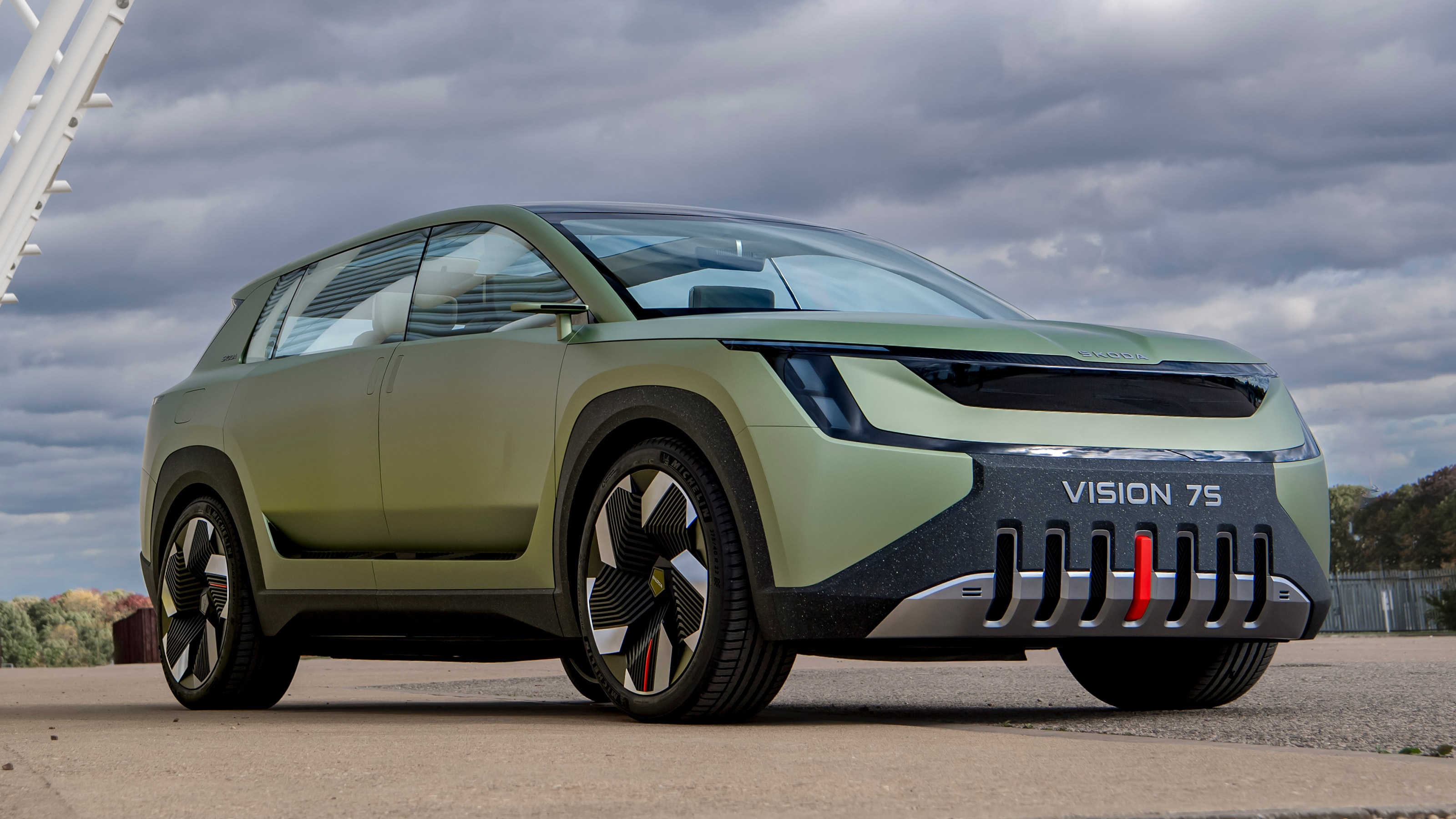 Skoda Vision 7S concept - front static