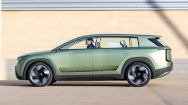 Skoda Vision 7S concept - side