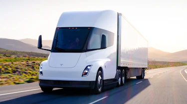Tesla Semi - front/right