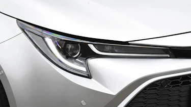 Used Toyota Corolla - front light