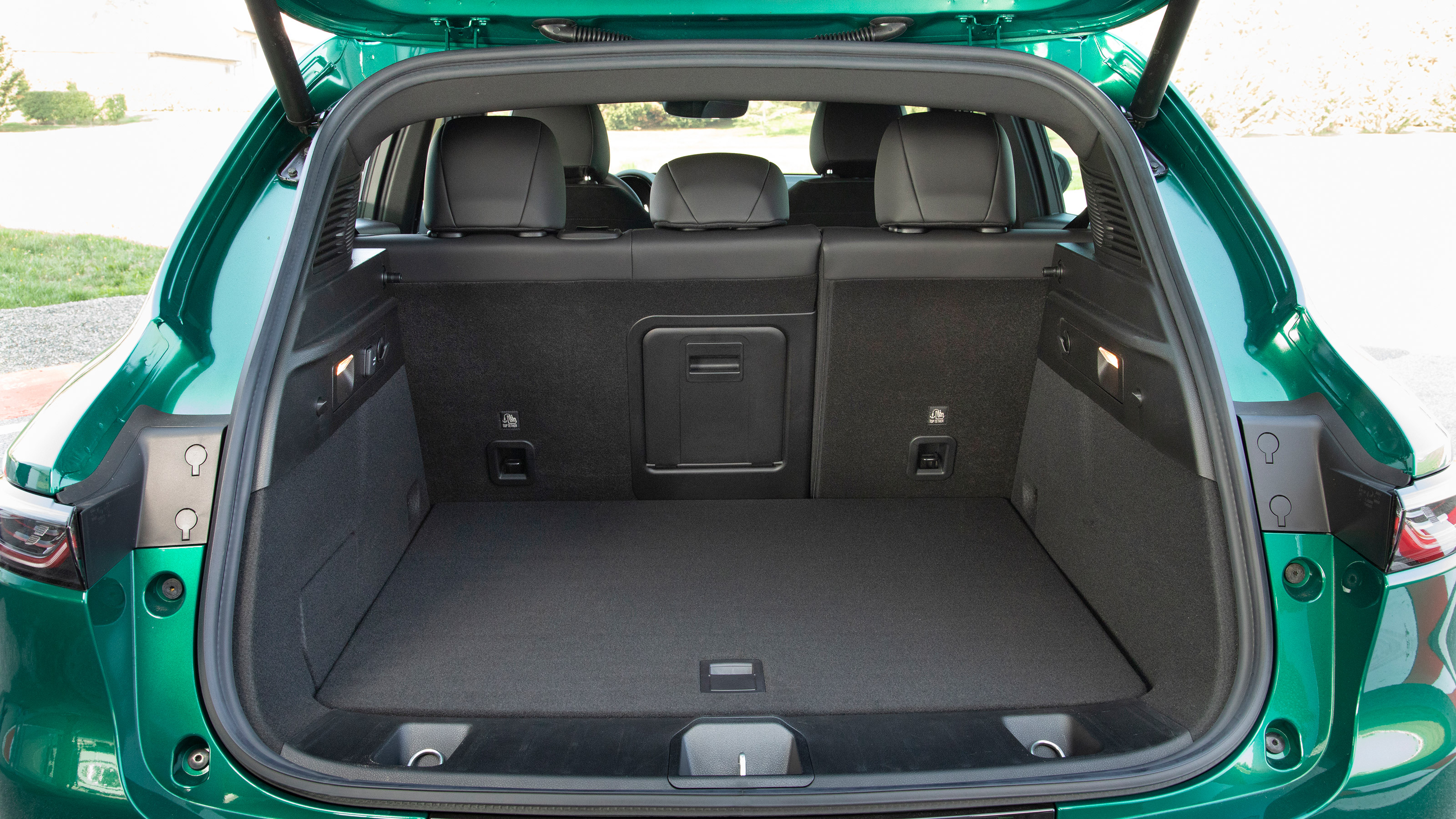 Alfa Romeo Tonale PHEV - boot