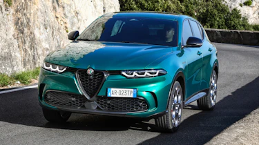 Alfa Romeo Tonale PHEV - front action