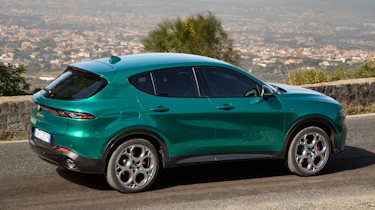 Alfa Romeo Tonale PHEV - rear