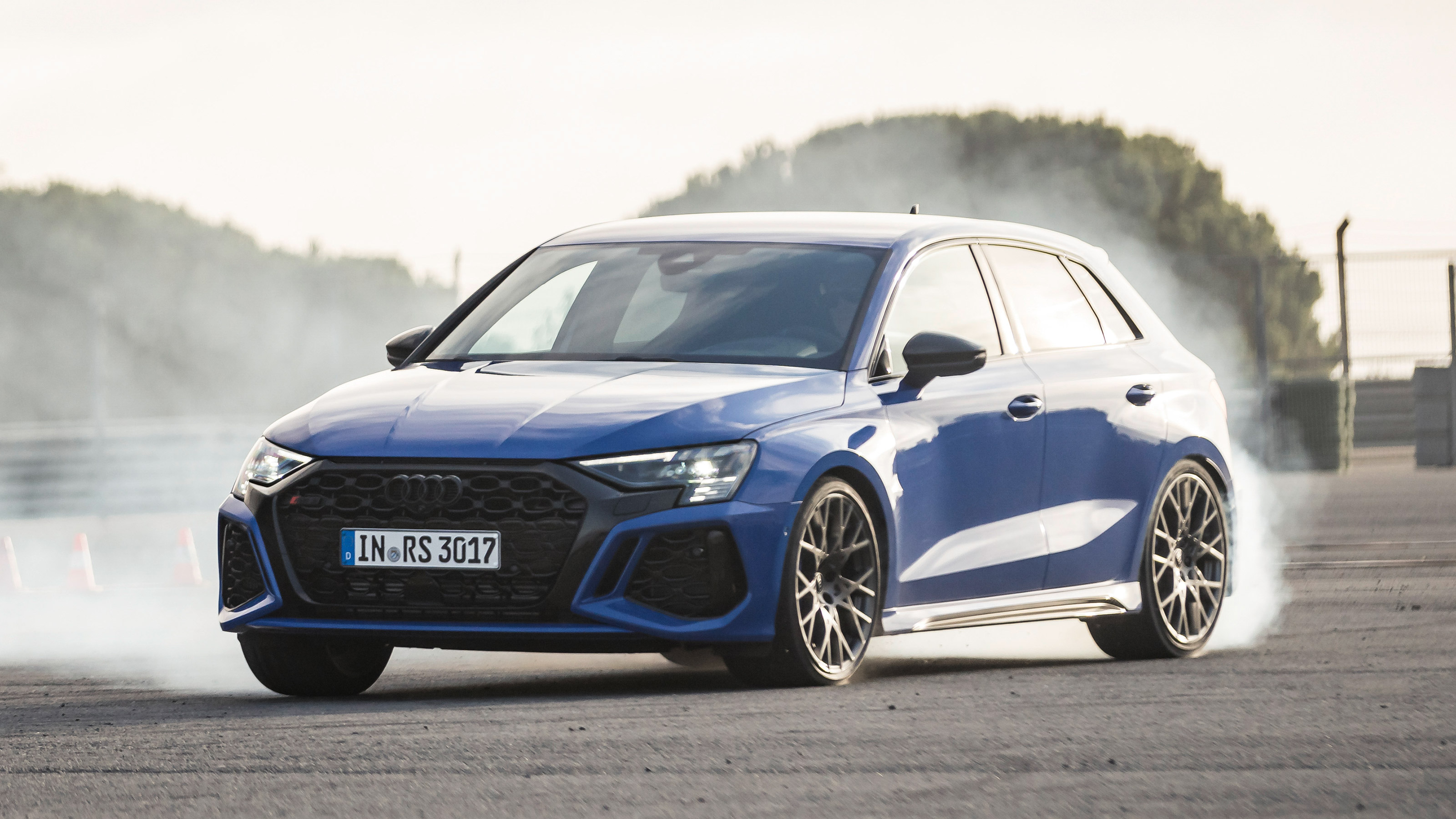 Audi RS 3 Sportback Performance Edition - front drift