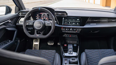 Audi RS 3 Sportback Performance Edition - dash
