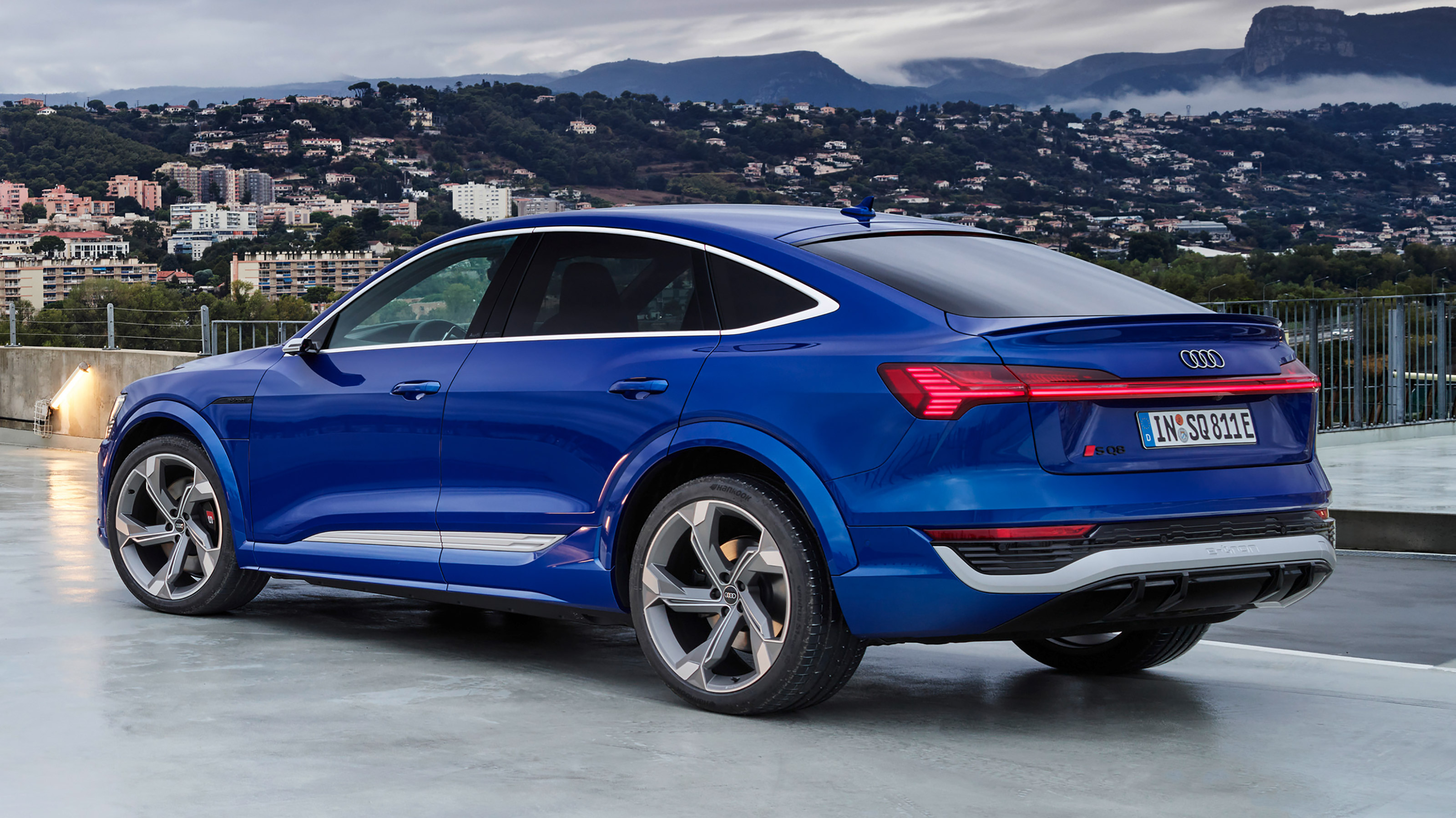 Audi SQ8 Sportback e-tron - rear