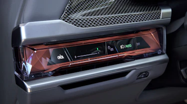 BMW 760i - interior
