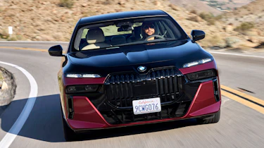 BMW 760i - full front action