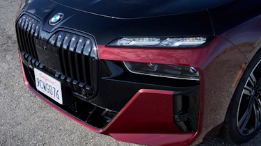 BMW 760i - front light