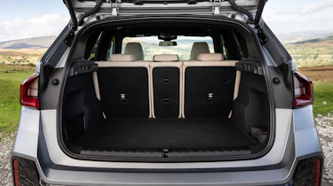 BMW X1 xDrive23i M Sport - boot